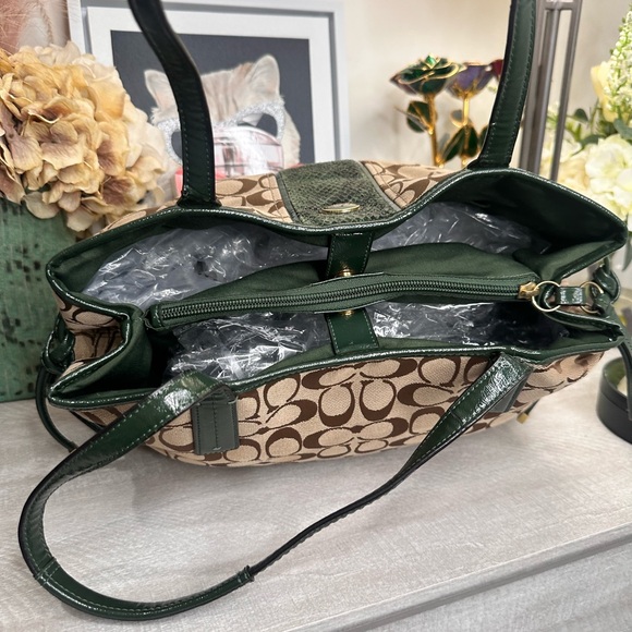 Coach 1941 Green and Tan Signature Tote Bag 2013 - Picture 10 of 10